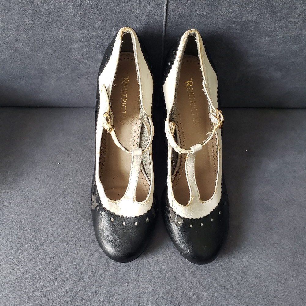 Restricted T-strap Mary Jane Wedges